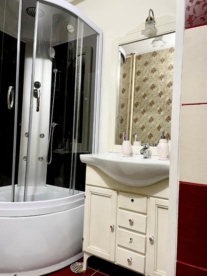 Apartament Cu 3 Dormitoare Jolie.M Lejlighed Galaţi Eksteriør billede