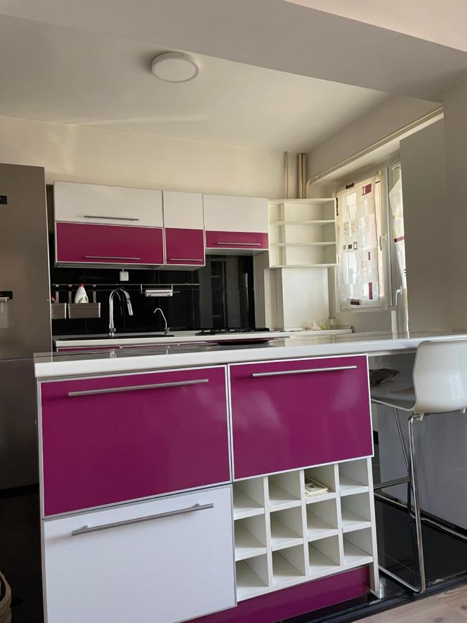 Apartament Cu 3 Dormitoare Jolie.M Lejlighed Galaţi Eksteriør billede